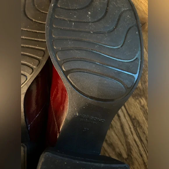 Vagabond Burgundy Mary Jane Shoes - Picture 3 of 7